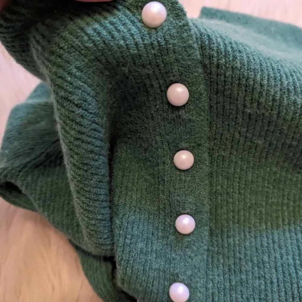 Emerald Green Peplum Button Down V-Neck Cardigan size M - Picture 9 of 13